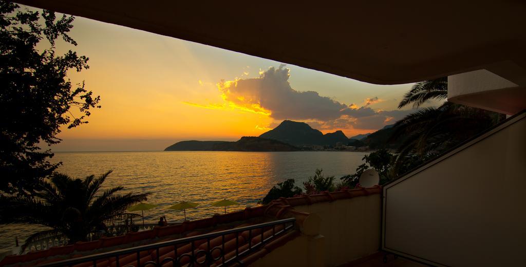 Apartments Villa Mare Mar Sutomore Bagian luar foto