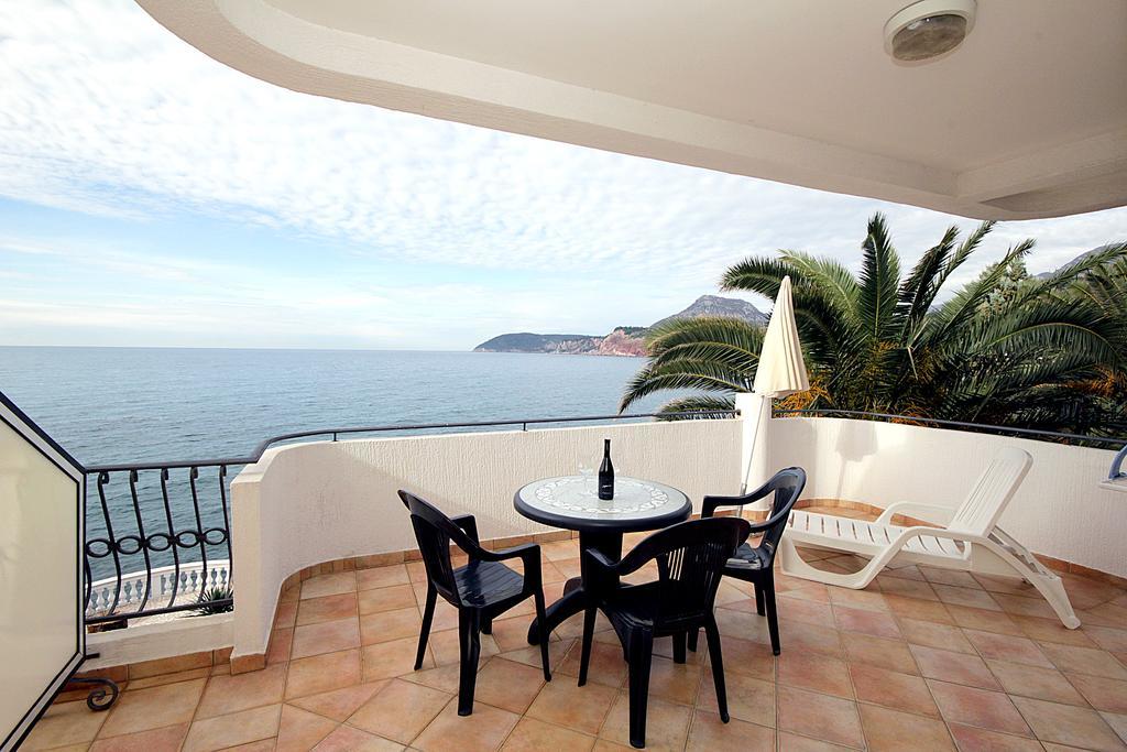 Apartments Villa Mare Mar Sutomore Bagian luar foto